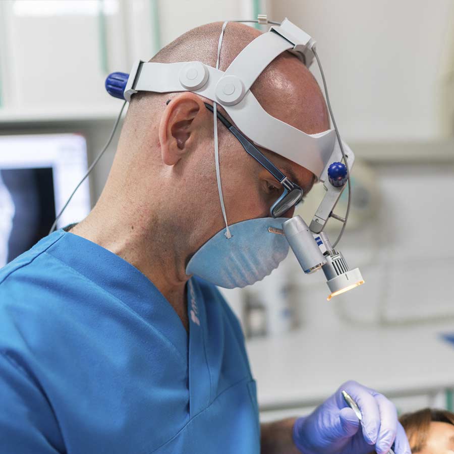 Tecnología y técnicas para colocar implantes dentales